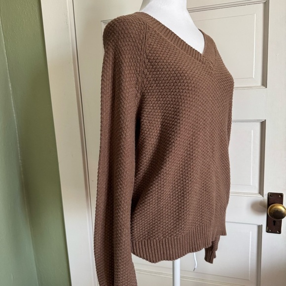Sonoma Textured Knit V-Neck Sweater โ Size M - Picture 3 of 6